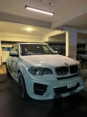 বিএমডব্লিউ এক্স৫ এক্সড্রাইভ৩৫আই স্পোর্ট অ্যাক্টিভিটি এডব্লিউডি (৩.০ লিটার ৬ সিলিন্ডার ৮-স্পিড অটো) ২০১১ সাদা