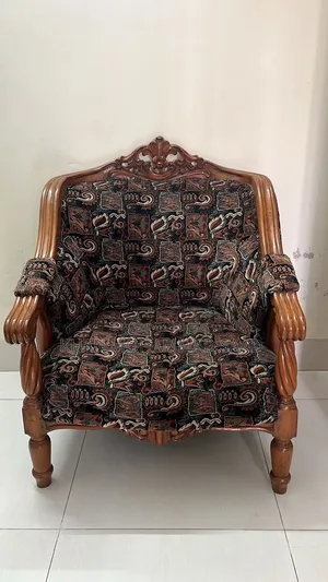 ৬ সিট সোফা সেট। সেগুন কাঠ দিয়ে তৈরি