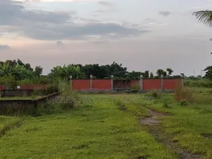কর্নার ৩ কাঠা প্লট  ১৫ নং সেক্টরে
