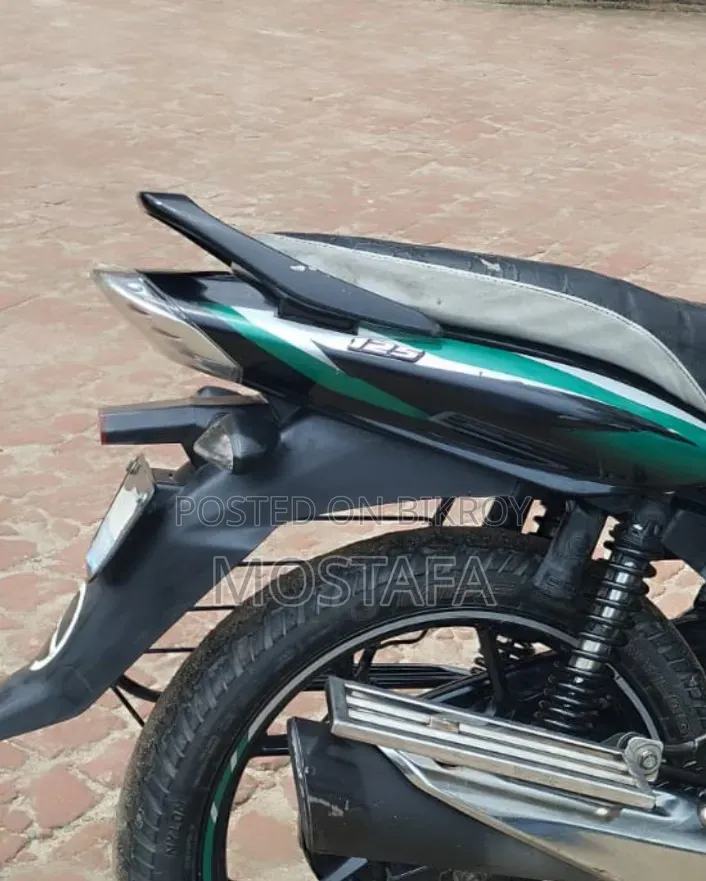 Bajaj Discover 125 2023 Black