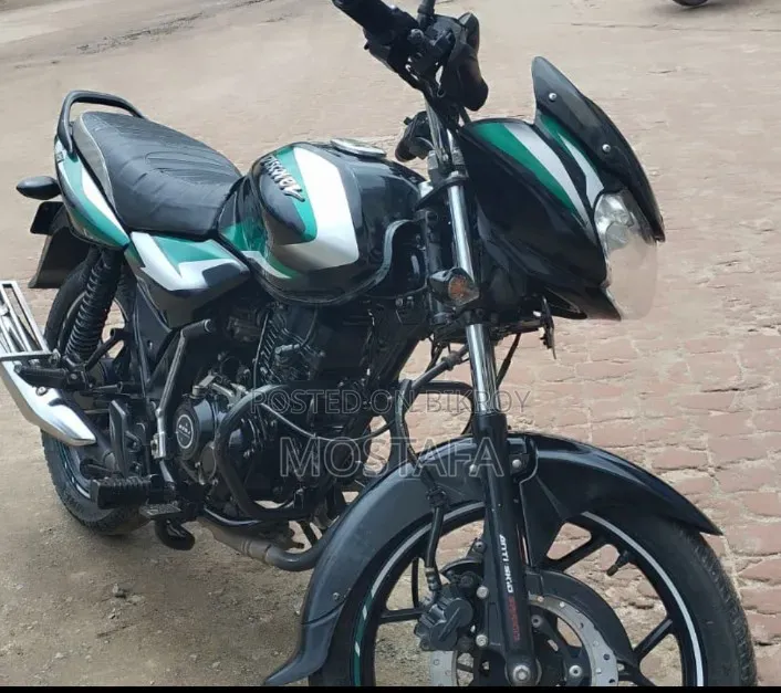 Bajaj Discover 125 2023 Black