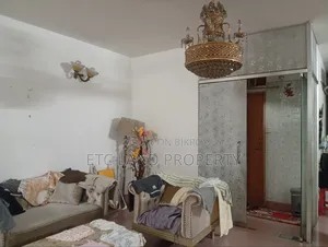 ওয়ারীতে ৩ বেডরুমের অ্যাপার্টমেন্ট বিক্রয়ের জন্য