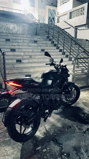 Bajaj Pulsar N160 2024 Black