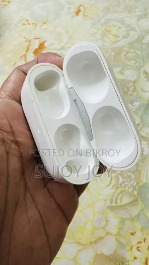 Apple AirPods Pro (1st Generation)