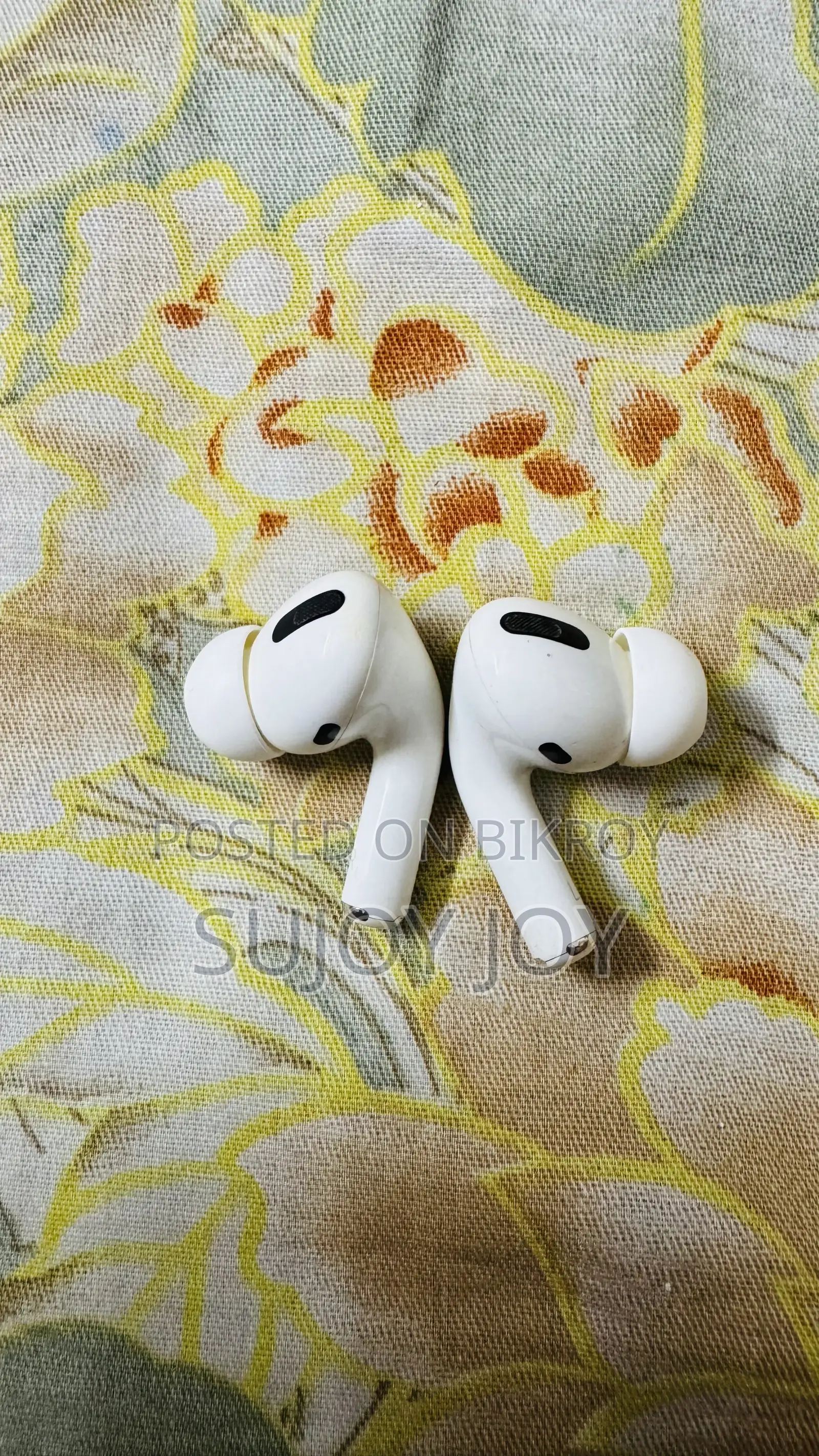 Apple AirPods Pro (1st Generation)