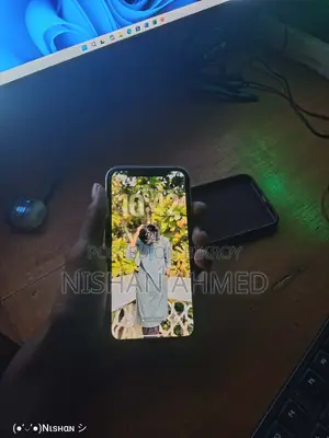 Apple iPhone 11 64 GB White