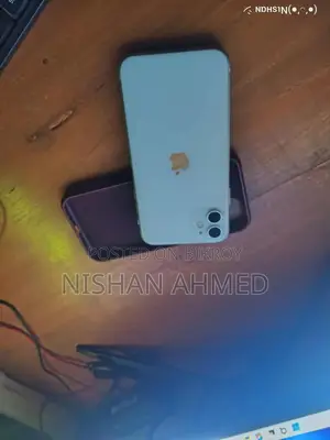 Apple iPhone 11 64 GB White