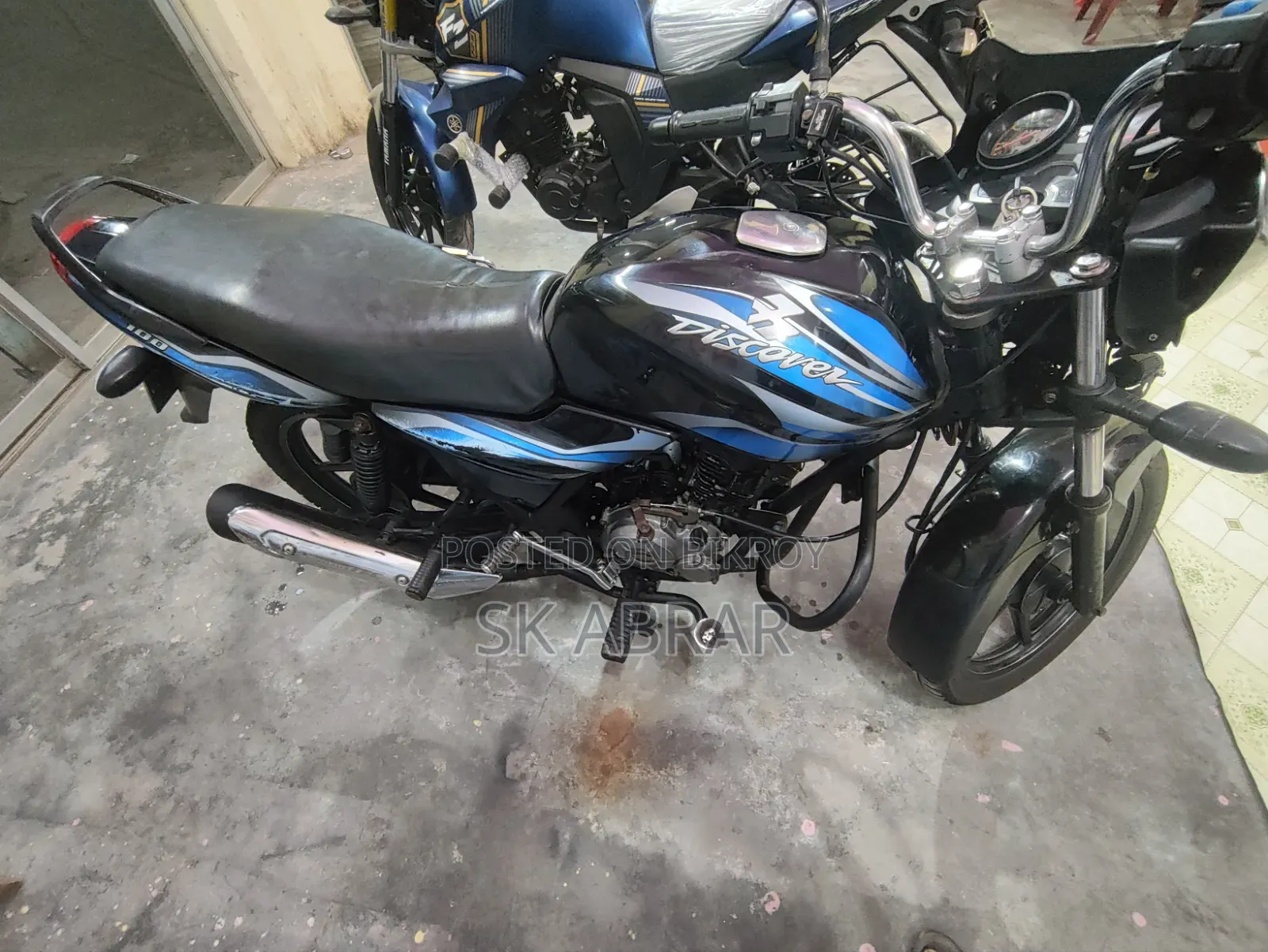 Bajaj Discover 100 2012 Black