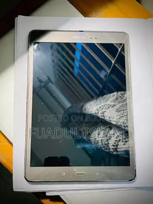 Samsung Galaxy Tab A 9.7 16 GB Gray