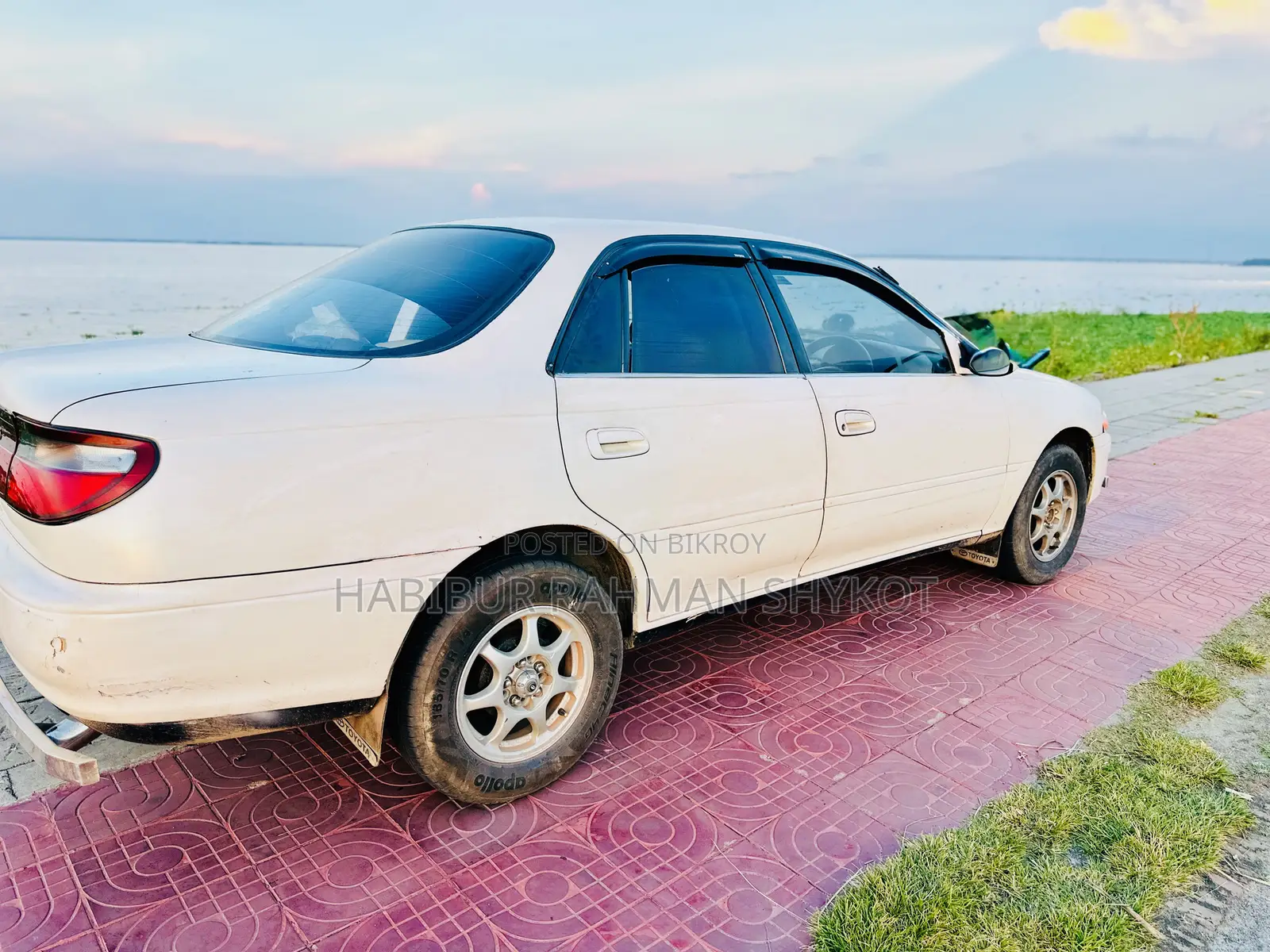 Toyota Carina 1993 White