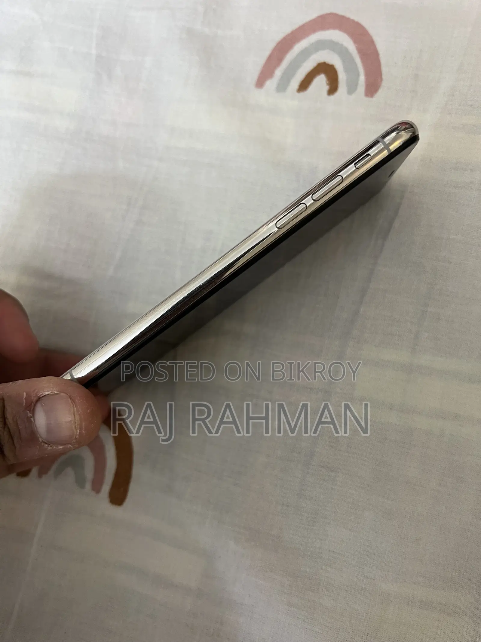 অ্যাপল আইফোন এক্স ৬৪ জিবি হোয়াইট