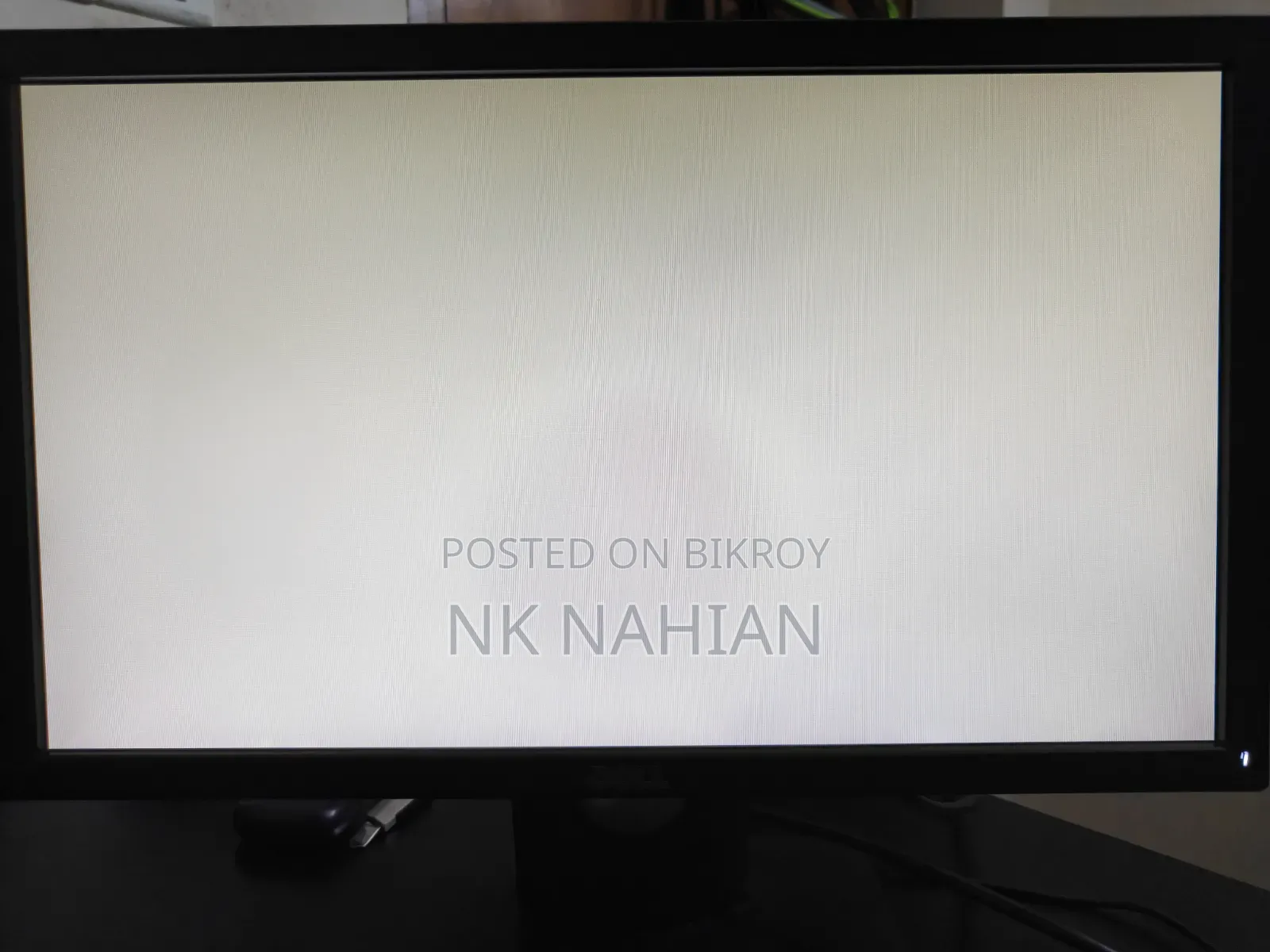 Dell E1916HV 18.5" LED Monitor | Excellent Condition