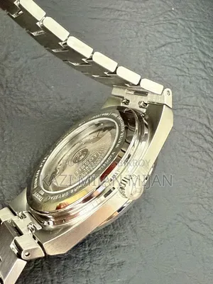 পুরুষদের জন্য টিসট ঘড়ি আসল
