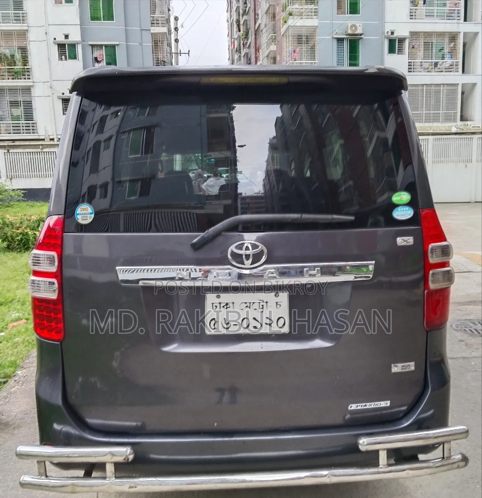 Toyota Noah 2012 Gray