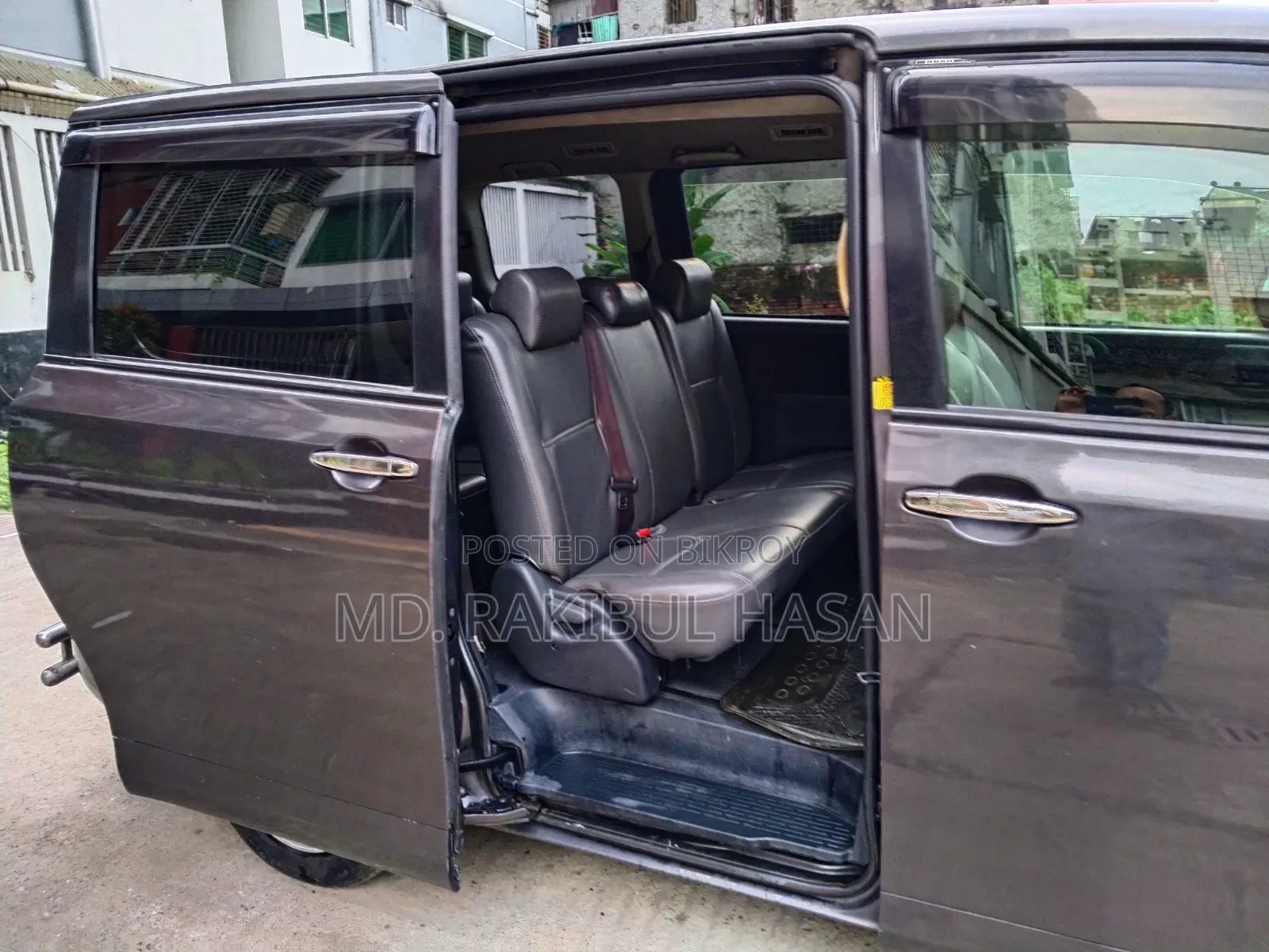 Toyota Noah 2012 Gray