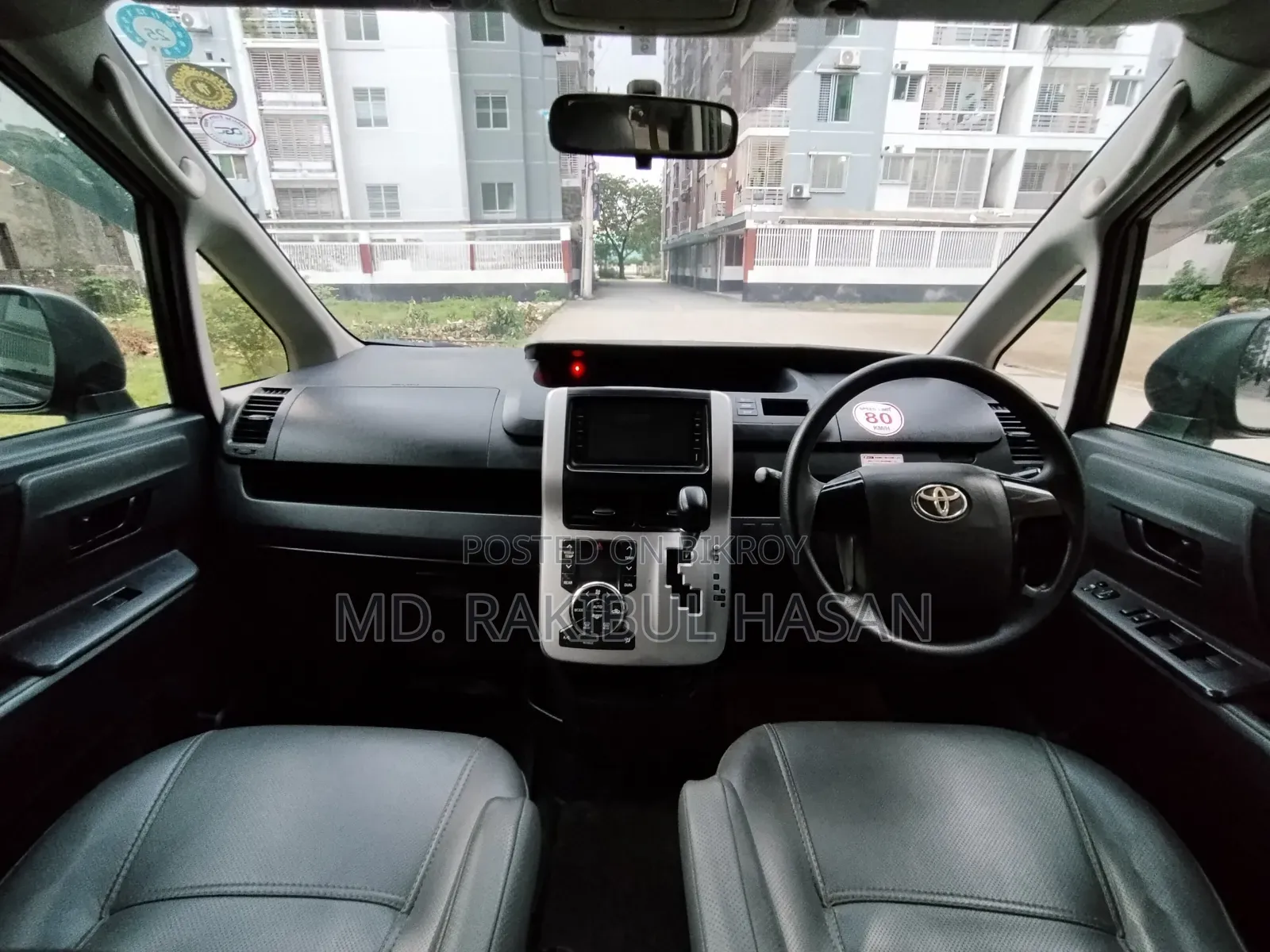 Toyota Noah 2012 Gray