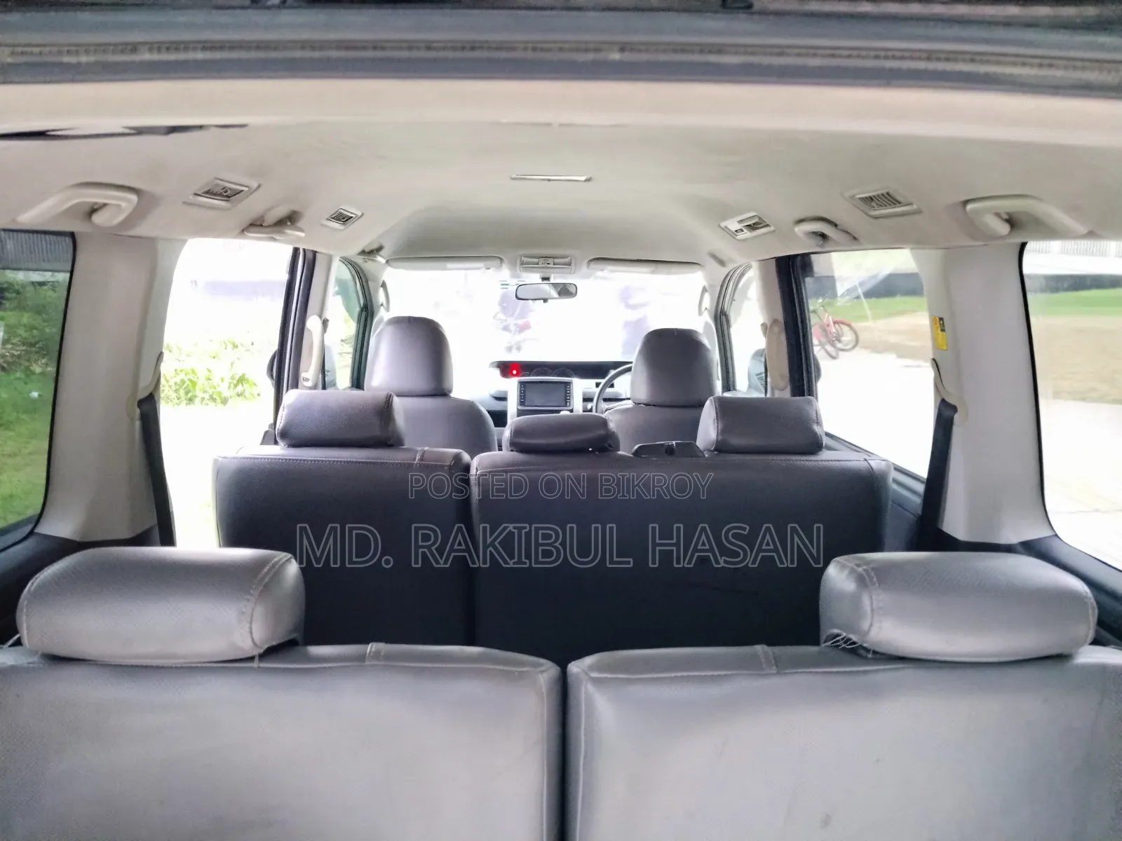 Toyota Noah 2012 Gray