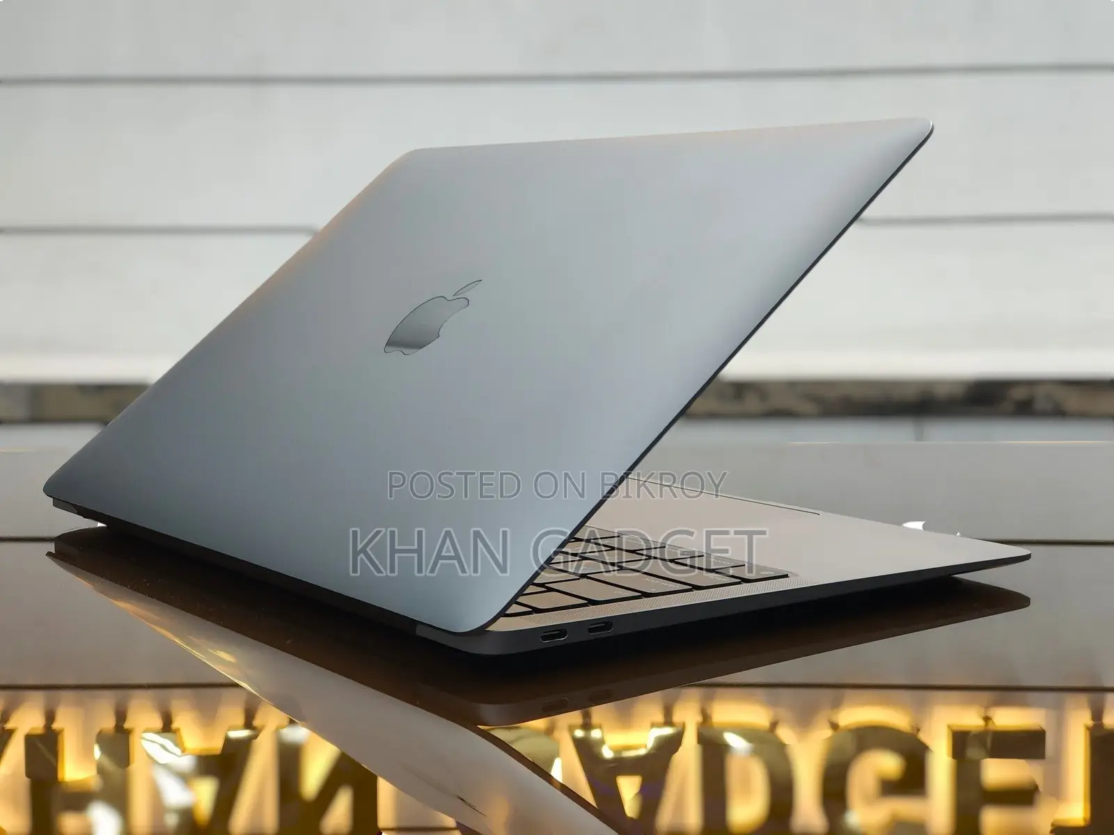 Laptop Apple MacBook Air 16GB Apple M1 SSD 256GB