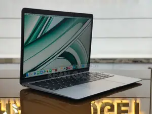 Laptop Apple MacBook Air 16GB Apple M1 SSD 256GB