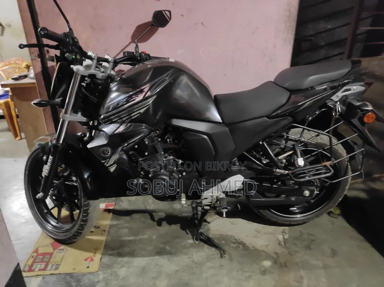 ইয়ামাহা এফজেডএস ভি২ ২০২৫ ব্ল্যাক