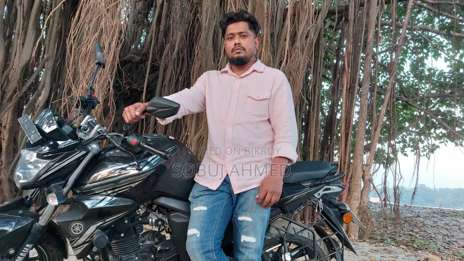 ইয়ামাহা এফজেডএস ভি২ ২০২৫ ব্ল্যাক