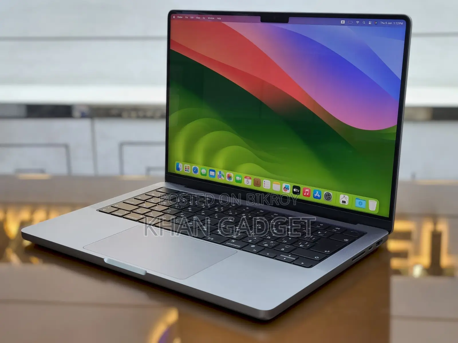 Laptop Apple MacBook Pro 2021 M1 16GB Apple M1 Pro SSD 512GB