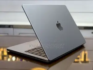Laptop Apple MacBook Pro 2021 M1 16GB Apple M1 Pro SSD 512GB