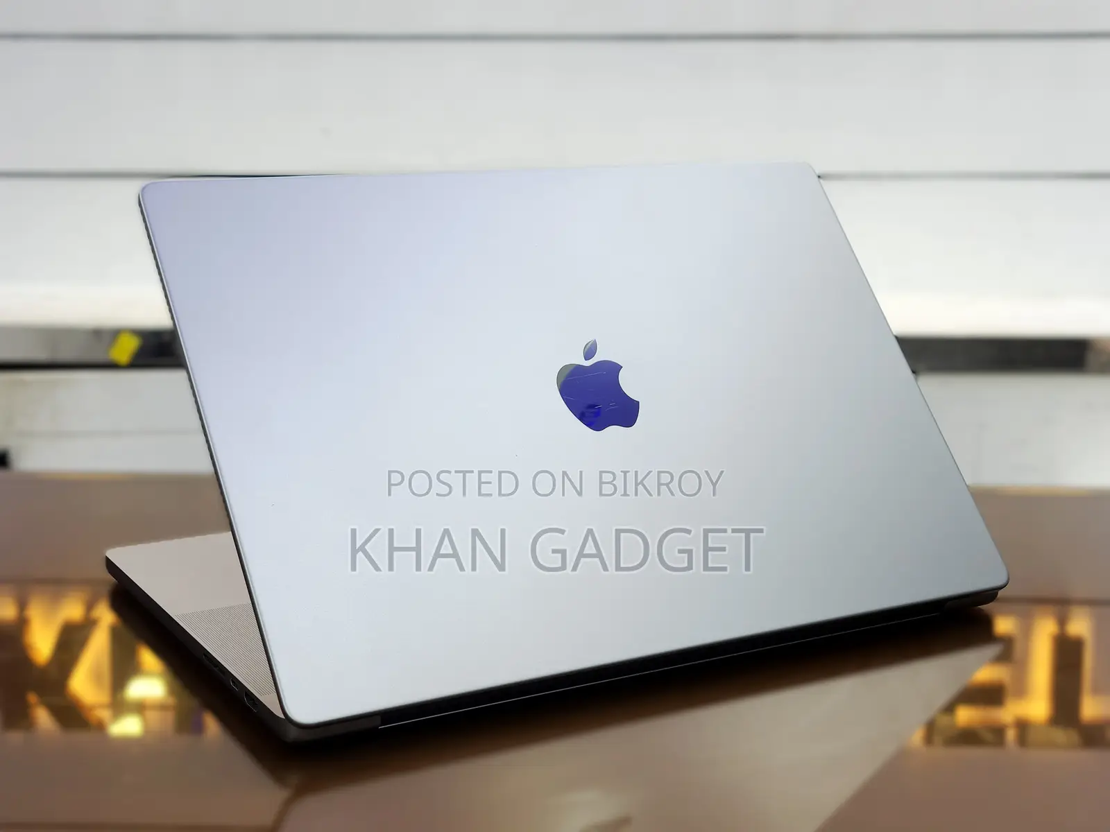 Laptop Apple MacBook Pro 2021 M1 16GB Apple M1 Pro SSD 512GB