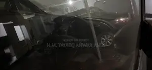 টয়োটা নোয়া ১.৮ ফ্রন্ট-হুইল ড্রাইভ হাইব্রিড (৭ সিটার) ২০২১ ব্ল্যাক