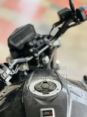 নতুন হিরো এক্সট্রিম ১২৫আর ২০২৬ কালো
