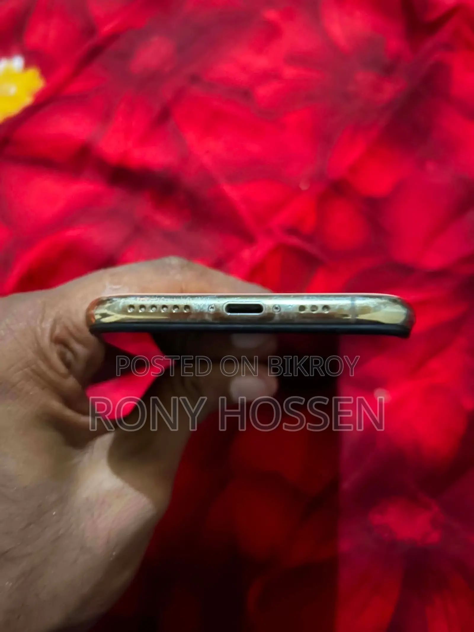 অ্যাপল আইফোন এক্সএস ৬৪ জিবি গোল্ড