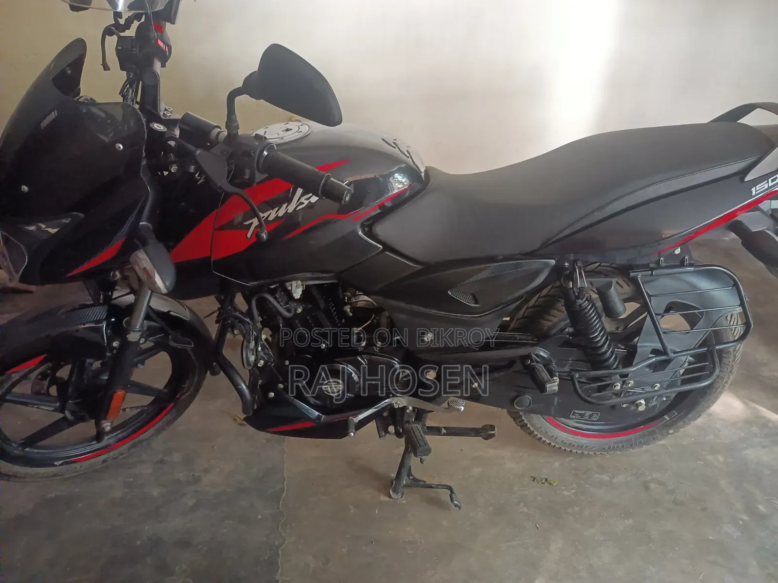 Bajaj Pulsar 150 2026 Black