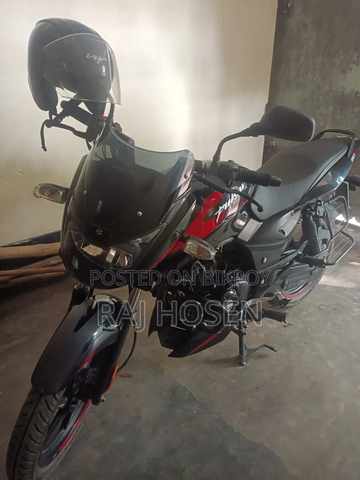 Bajaj Pulsar 150 2026 Black