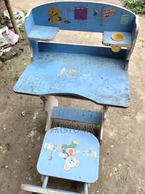 টেবিলটি বিক্রয় হবে