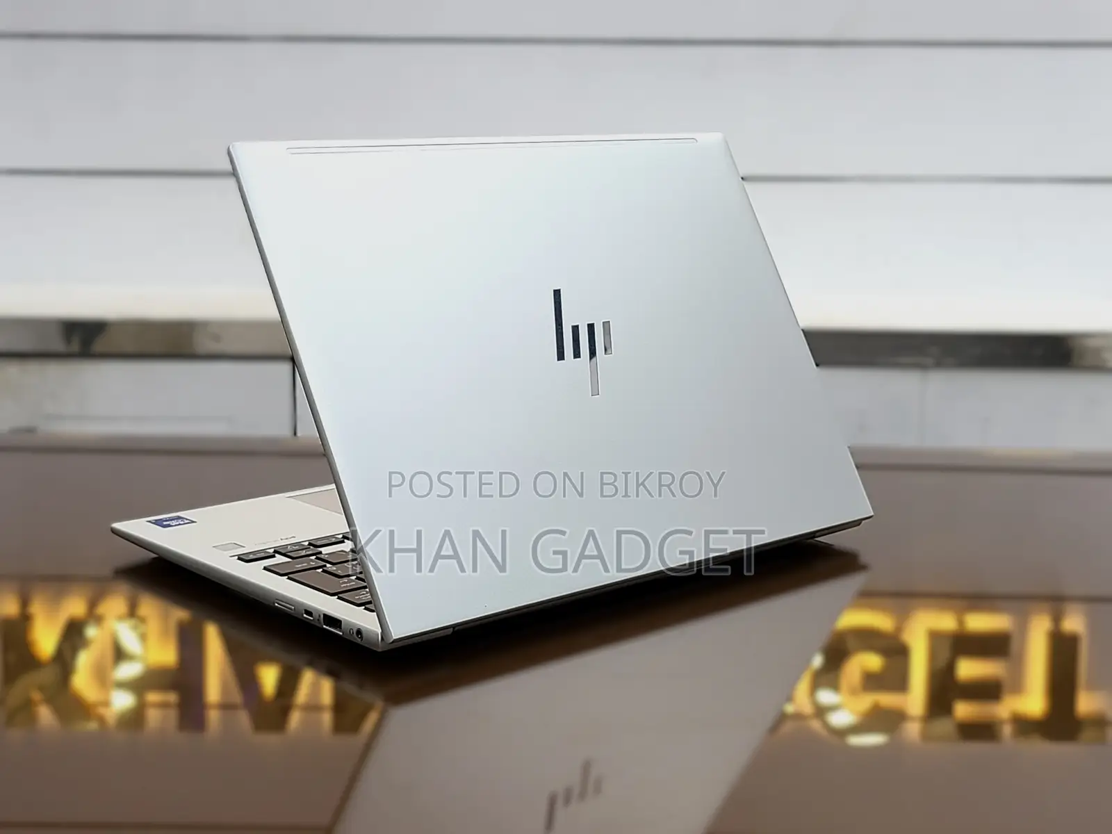 Laptop HP Elitebook 830 G11 32GB Intel Core Ultra 5 SSD 512GB
