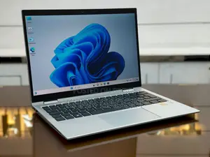 Laptop HP Elitebook 830 G11 16GB Intel Core Ultra 7 SSD 512GB
