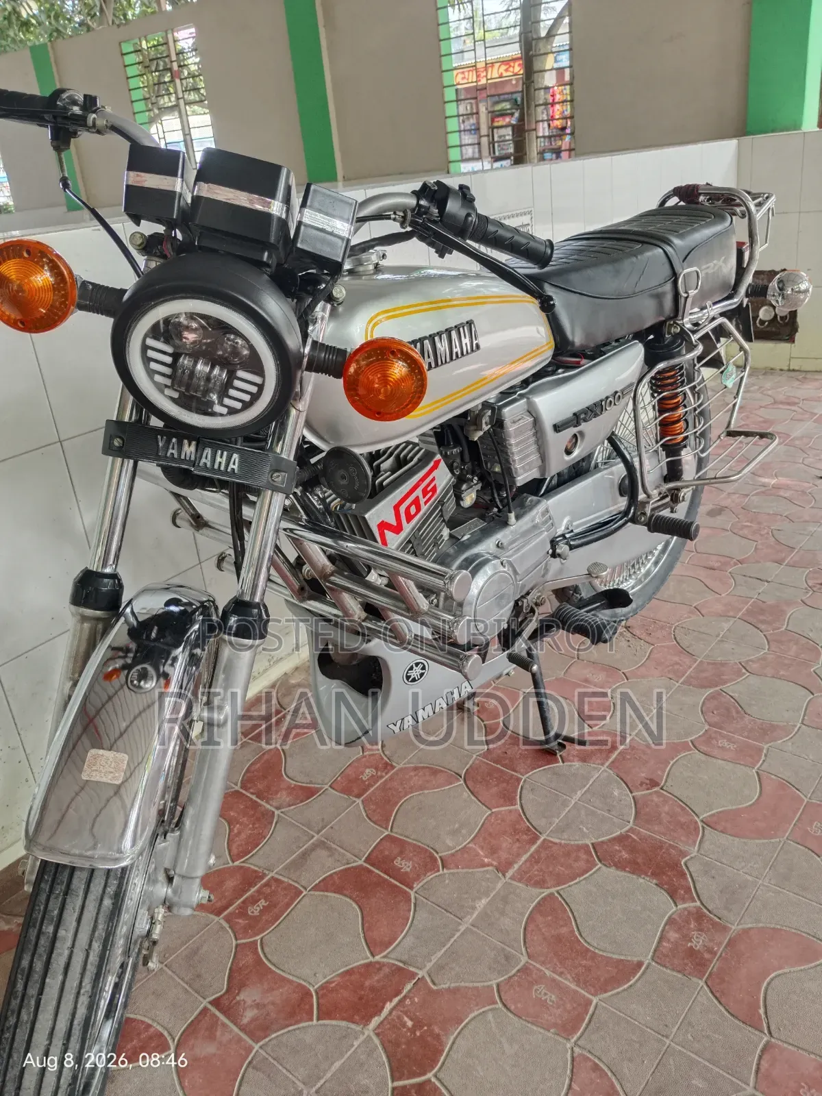 New Yamaha 1995 Silver