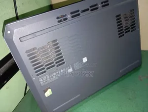 Laptop Lenovo LOQ 15ARP9 16GB Intel Core i5 SSD 512GB