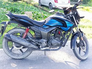 Hero Hunk 2021 Black