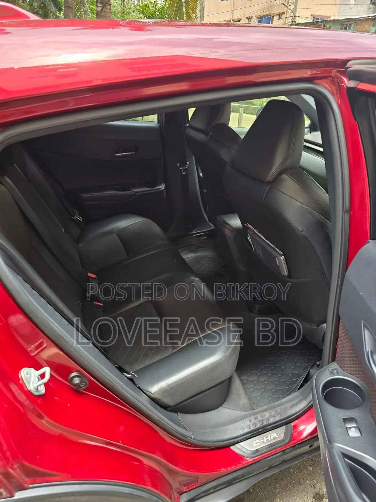 Toyota C-HR 2017 Red