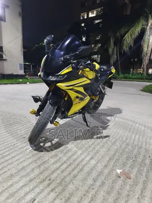 Yamaha R15 V3 2018 Yellow