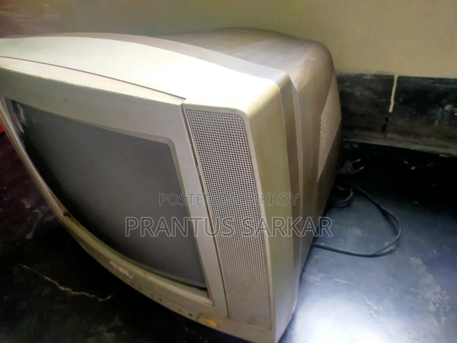TCL পুরাতন বক্স টিভি বিক্রি হবে – সম্পূর্ণ সচল