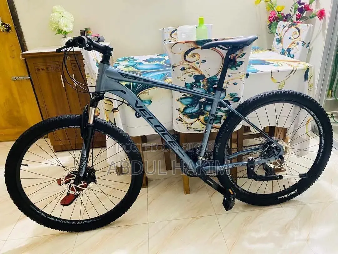 Veloce Dark 2.0 সাইকেল