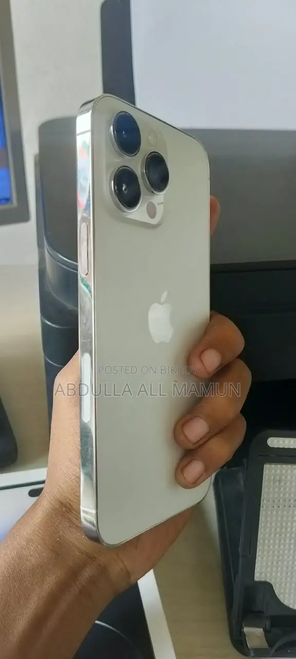অ্যাপল আইফোন ১৪ প্রো ম্যাক্স ২৫৬ জিবি হোয়াইট