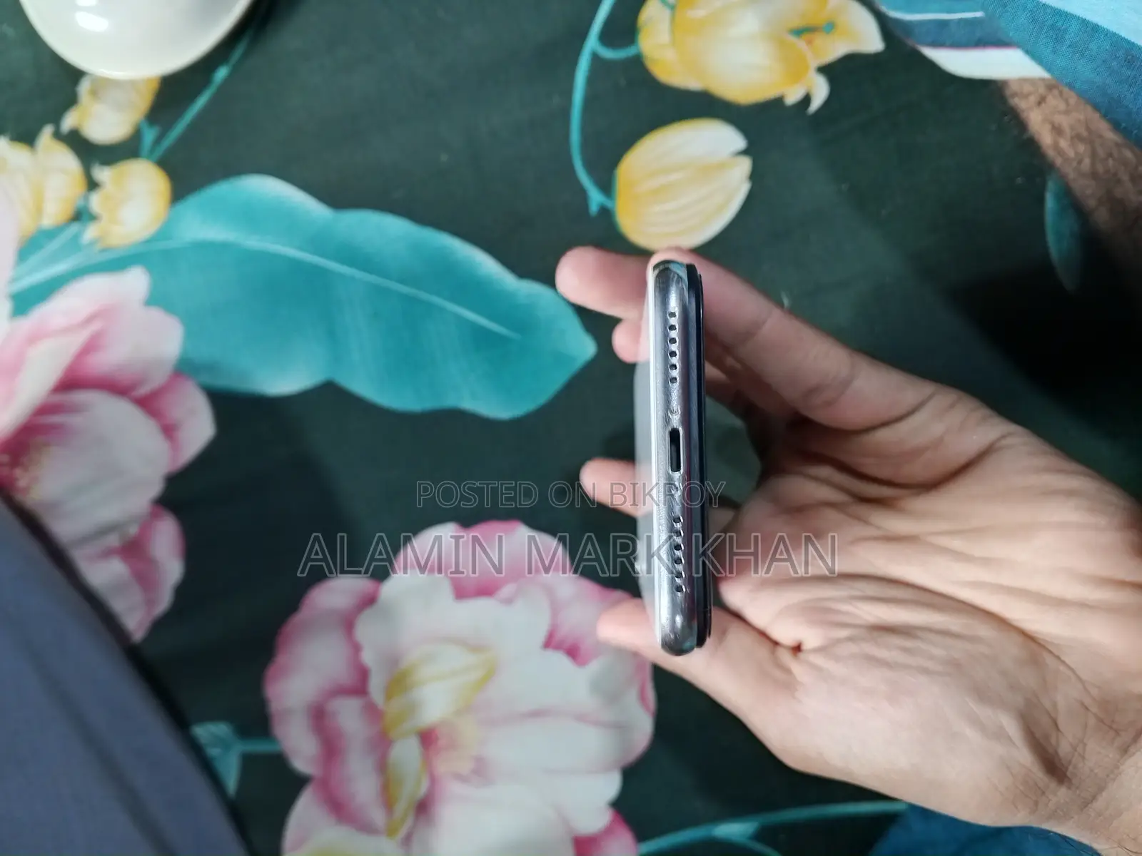 অ্যাপল আইফোন এক্স ৬৪ জিবি হোয়াইট