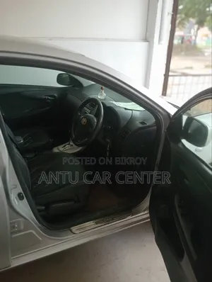 Toyota Axio 2010 White