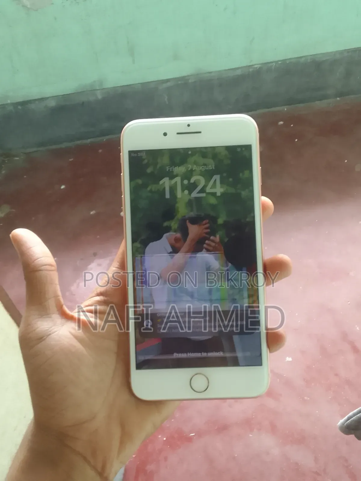 Apple iPhone 8 Plus 64 GB White