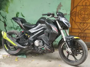 বেনেলি ইম্পেরিয়ালে ৪০০ ২০২১ ব্ল্যাক