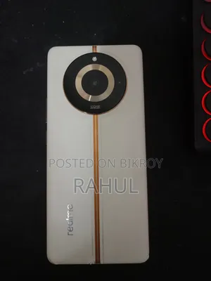 রিয়েলমি ১১ প্রো ১২৮ জিবি গোল্ড