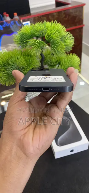 অ্যাপল আইফোন ১৫ প্রো ১২৮ জিবি ব্ল্যাক